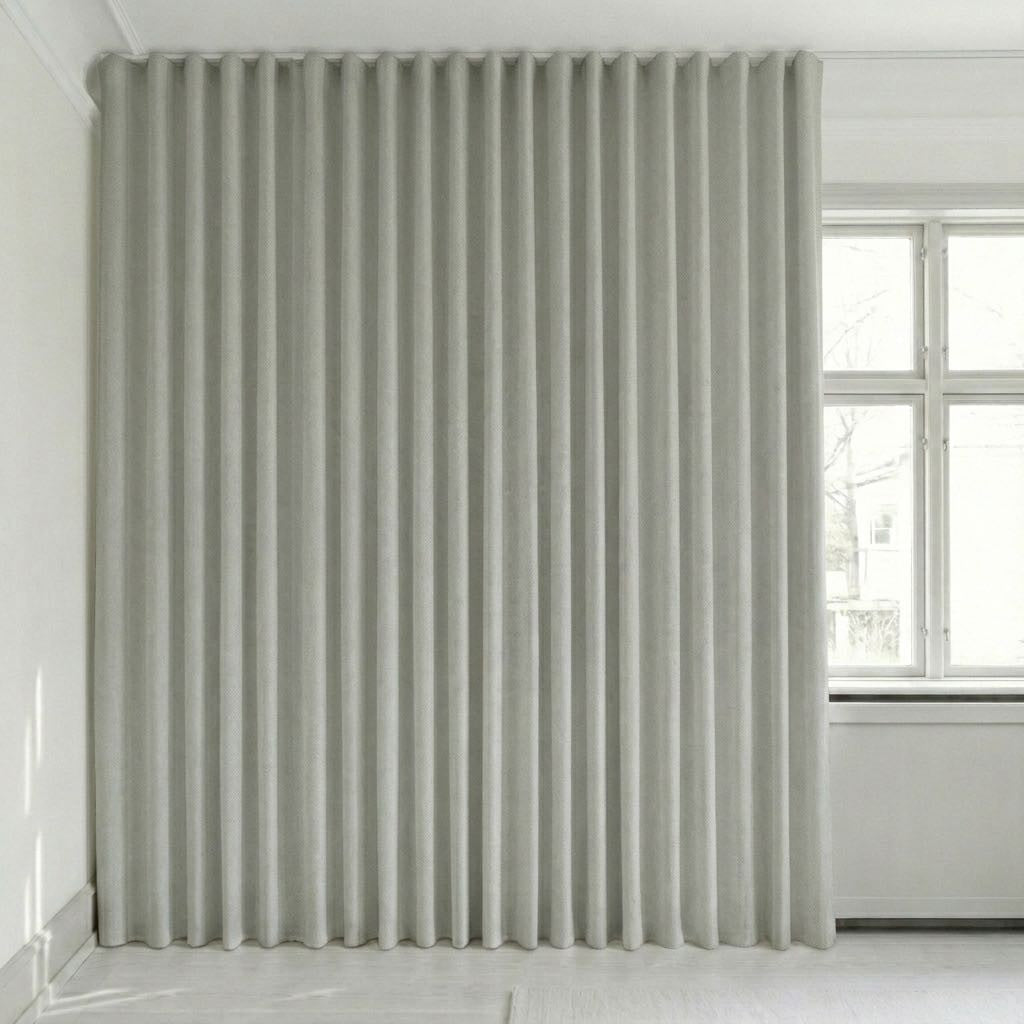 Se bildet i fullskjerm Dimout-gardin på mål – Nysk