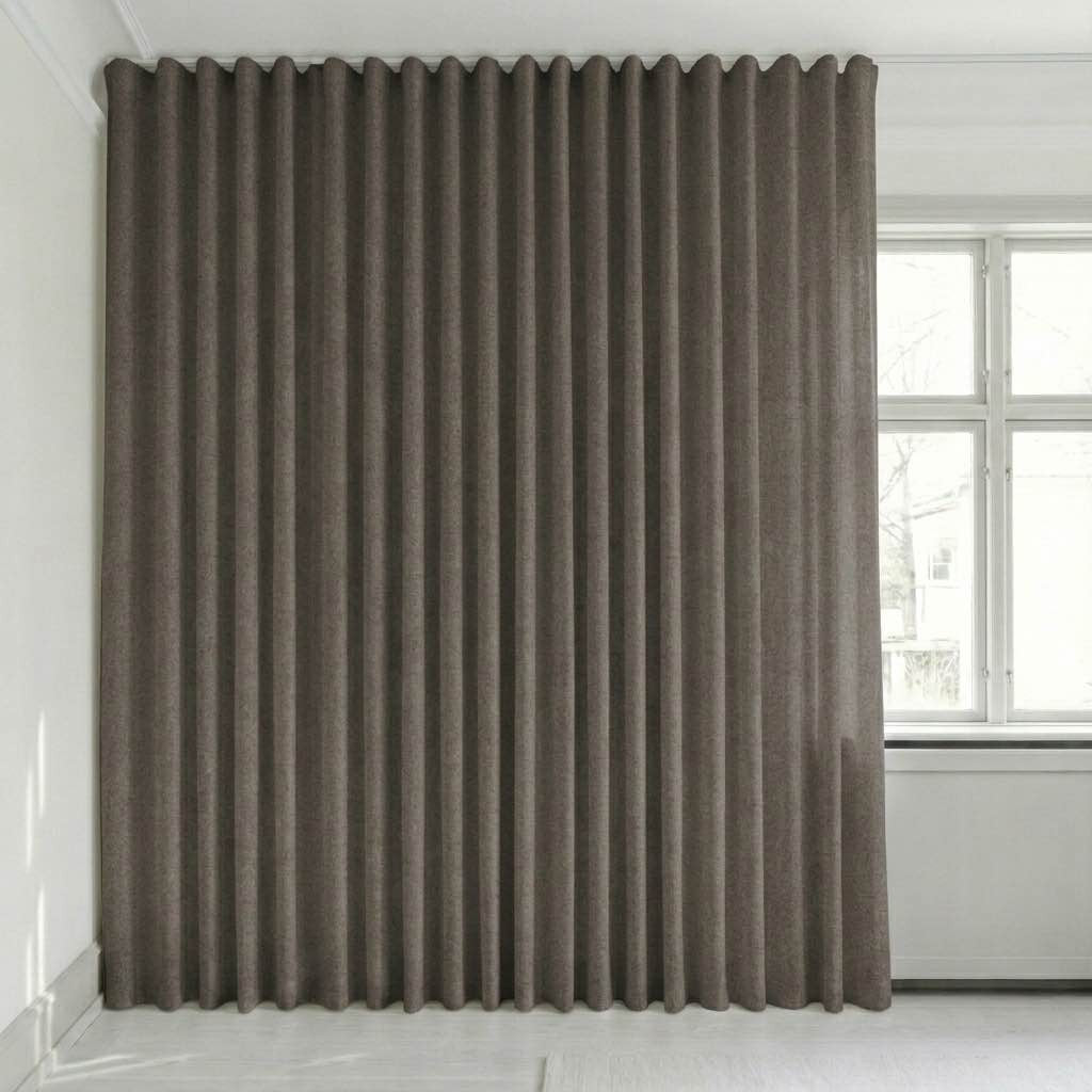 Semitransparent gardin på mål – Rina