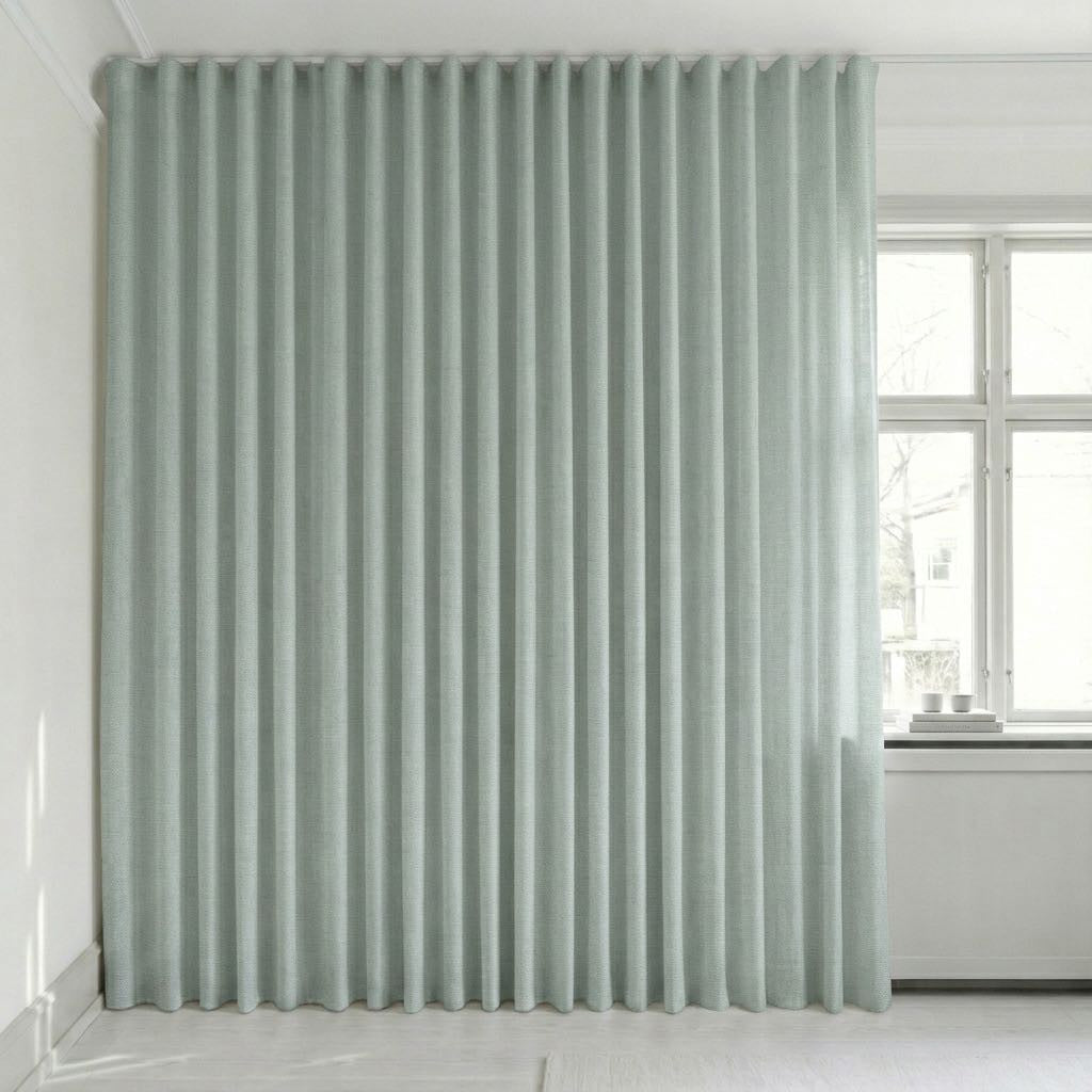 Semitransparent gardin på mål – Disa