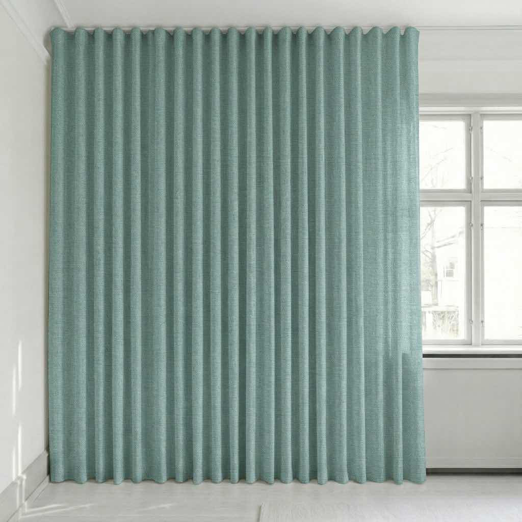 Semitransparent gardin på mål – Disa
